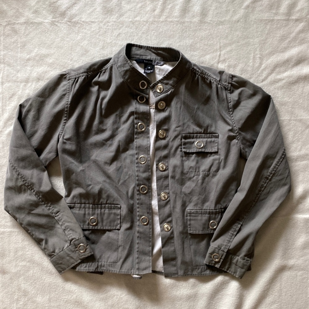 Y2K button up pleated back jacket